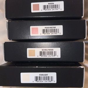 New and Swatched Anastasia Beverly Hills Illuminator Highlighter!